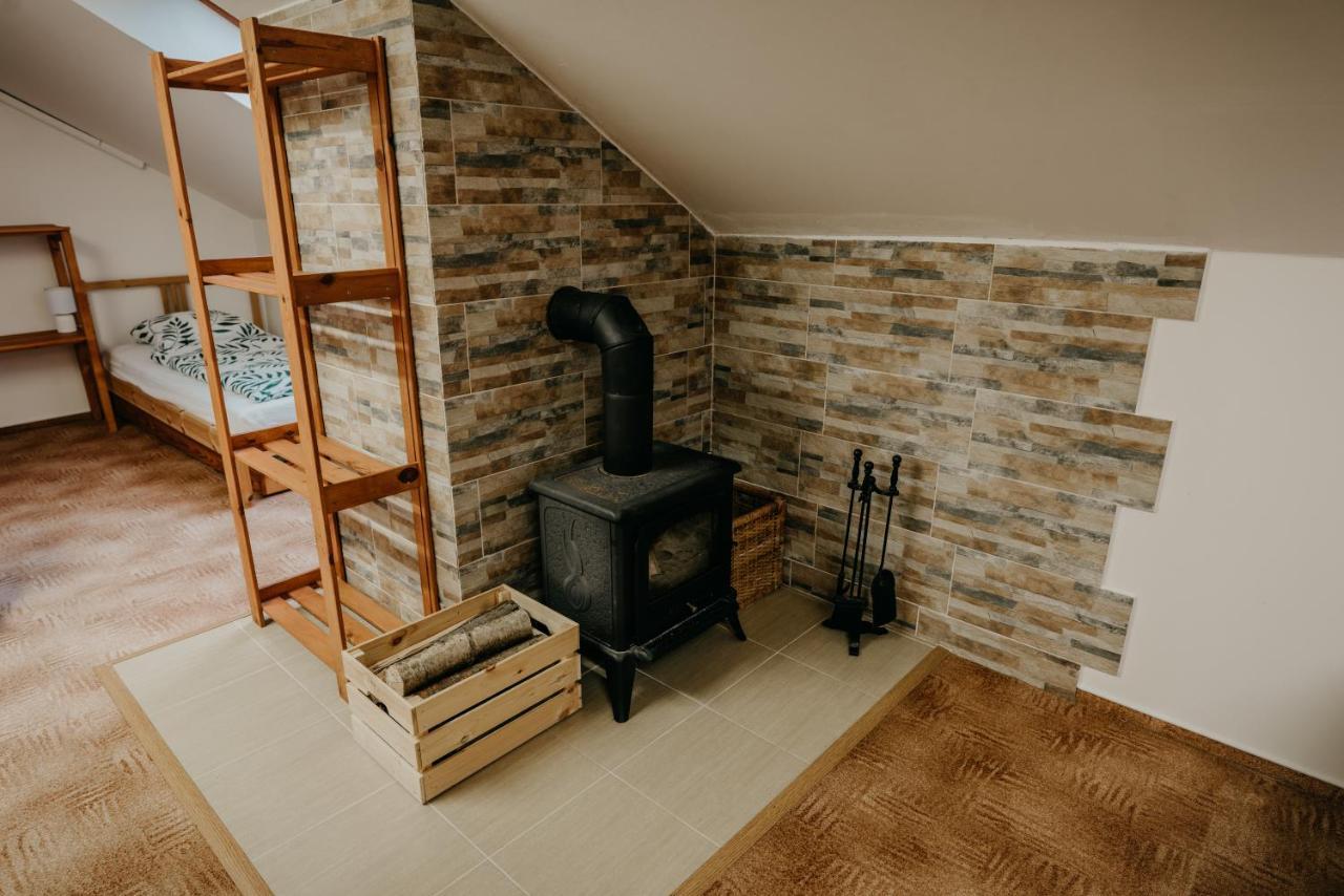 Ferienwohnung U Ztraceneho Potoka Vapenna Exterior foto
